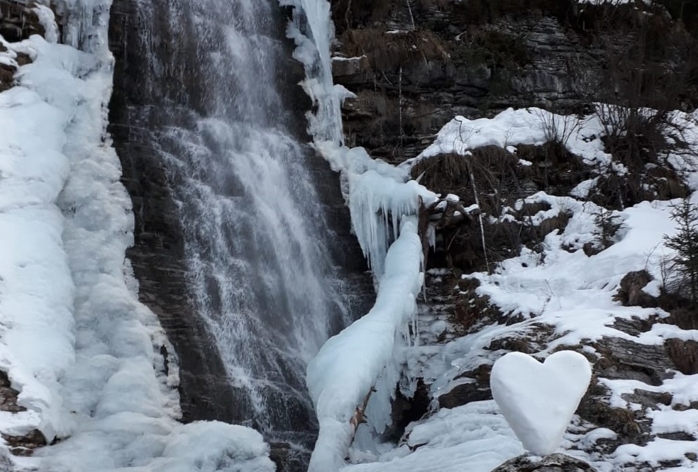La valle di Gares e le cascate